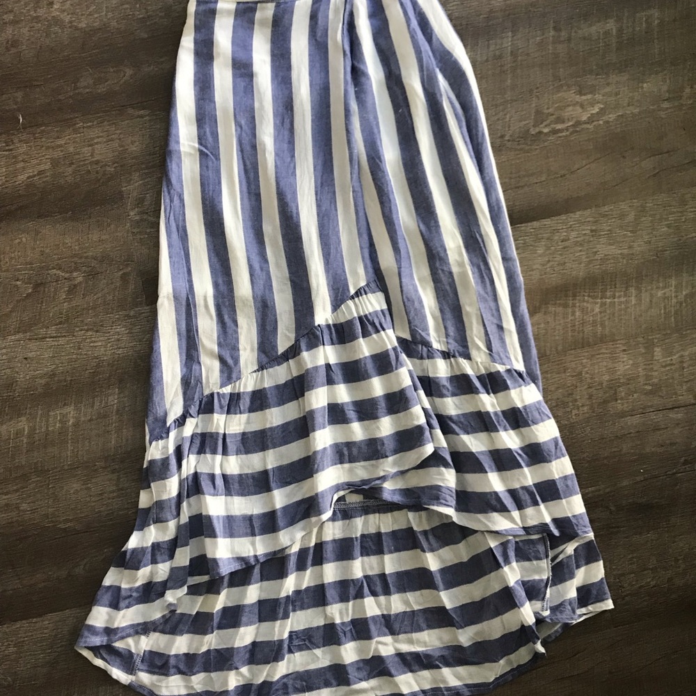 SKIRT Hi-low Ruffled bottom Stripped XXS-XS